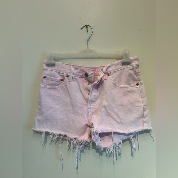 Vintage Pink Levi’s Shorts - Picture 3 of 5